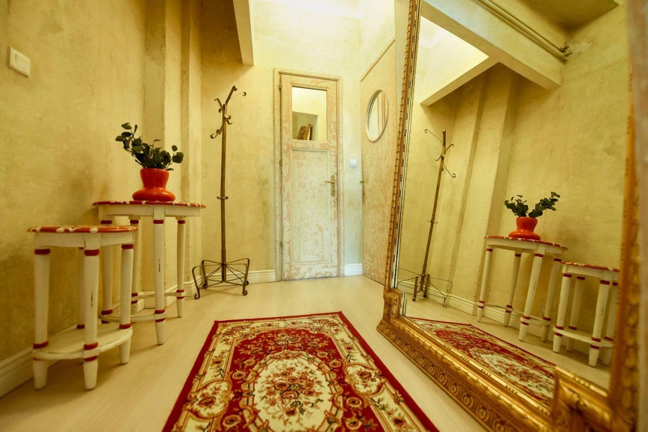 Rooftop View In - Baroque Apt. Appartamento